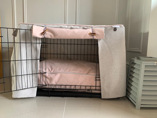 
                  
                    Luxury Dog Crate & Crate Cover Set Shetland Rose by Hugo & Otto
                  
                