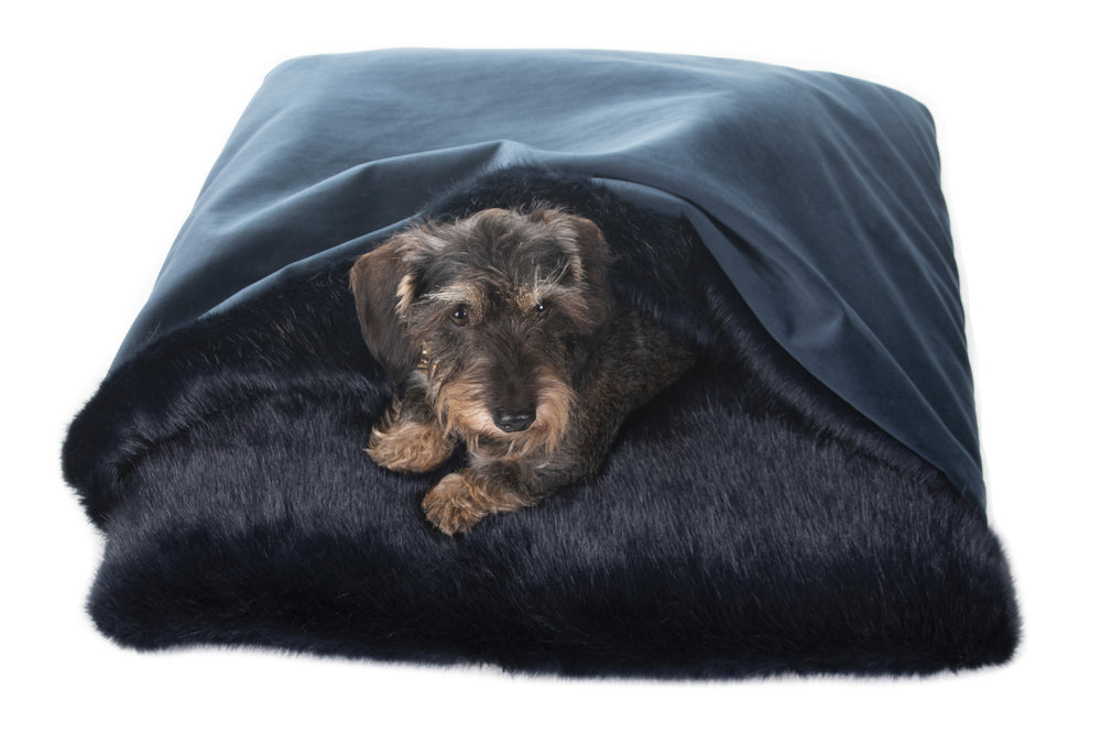 
                  
                    Gstadd Snuggle Dog Bed
                  
                